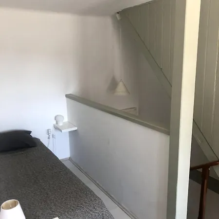 House Creswien 01 *